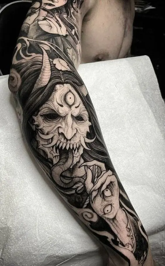 Tatuaje Blackwork